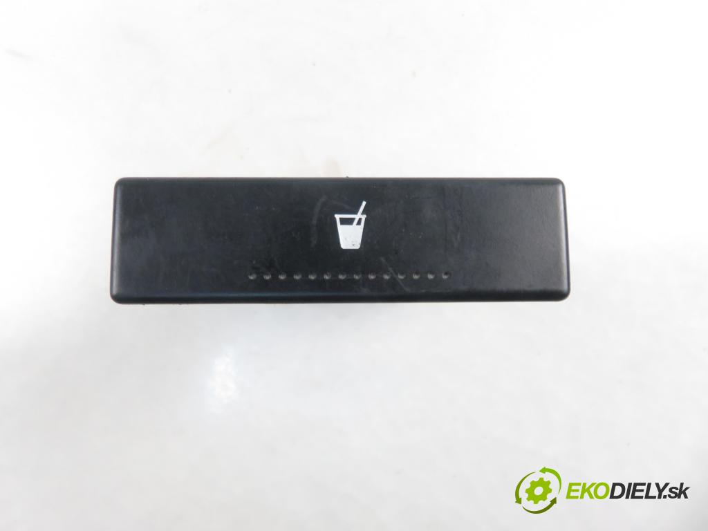 FORD GALAXY (WGR) VAN 2003 96,00 1.9 TDI PD 130 - ASZ 1896,00 Držiak na nápoje 7M5858602B ; YM21F048196DAW (Úchyty, držiaky na nápoje)