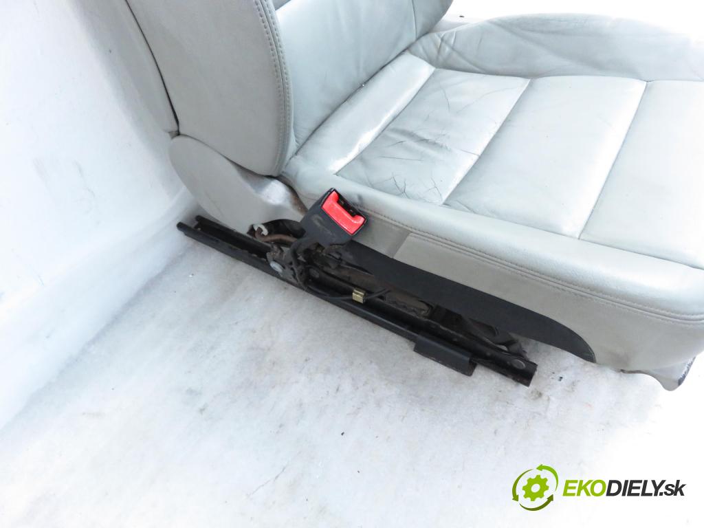 AUDI A6 Avant (4F5, C6) KOMBI 2005 120,00 2.7 TDI - BSG 2698,00 Sedadlo šoféri