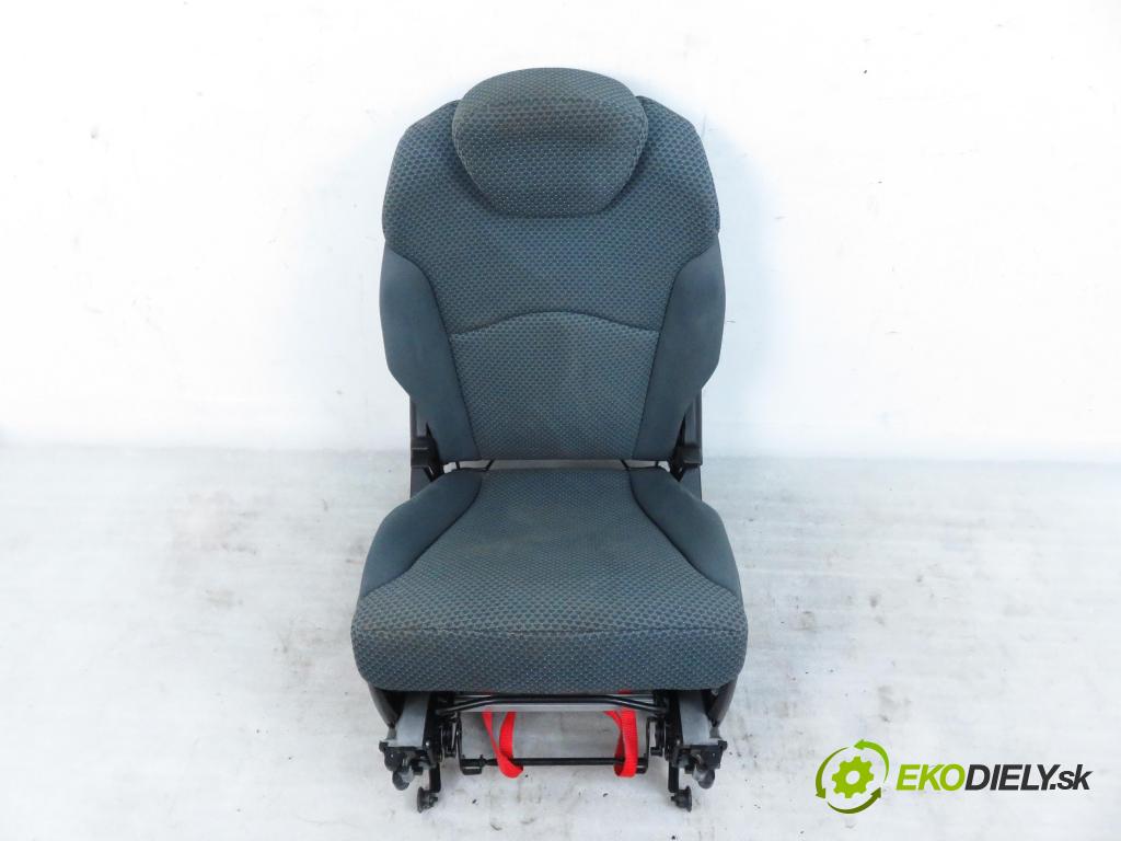 FIAT ULYSSE (179_) MINIVAN 2007 100,00 2.0 D Multijet - RHR 1997,00 Sedadlo 2 rad ľavy