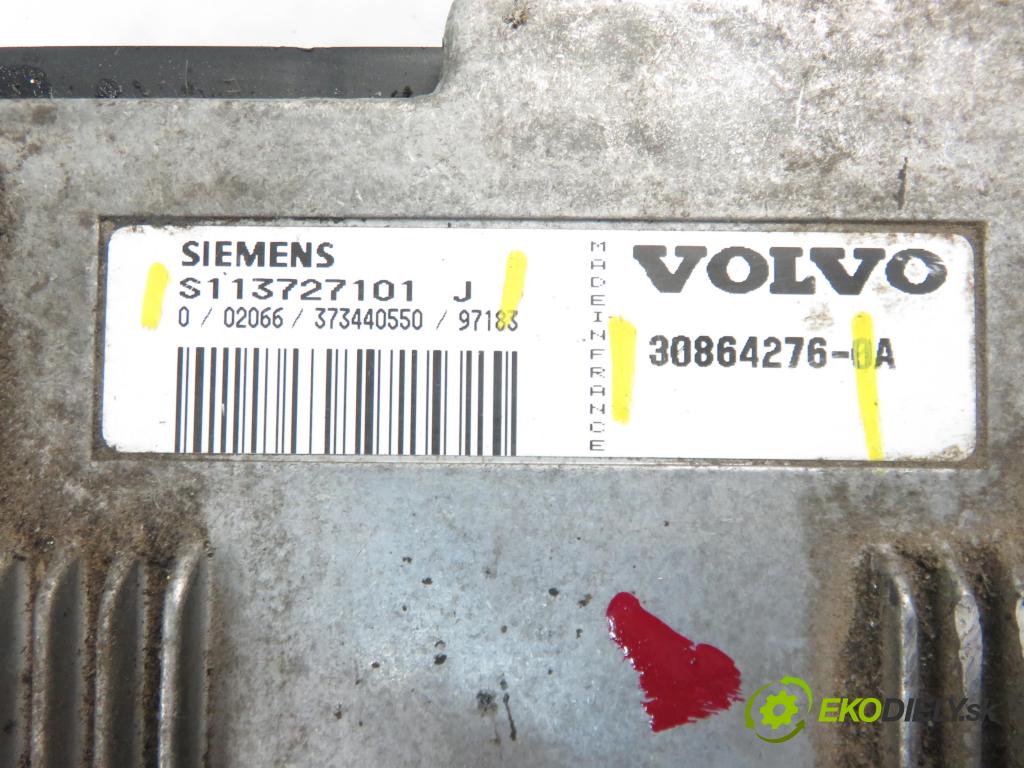 VOLVO V40 Kombi (645) KOMBI 1997 103,00 2 - B 4204 S 1948,00 řídící jednotka motora 30864276 ; S113727101J