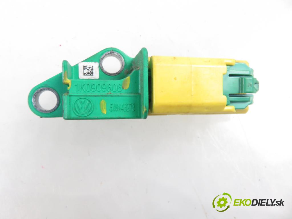 VW GOLF V (1K1) HB 2003 77,00 1.9 TDI PD 105 - BKC 1896,00 Snímač nárazu 1K0909606 ; 5WK43273 (Snímače nárazu)