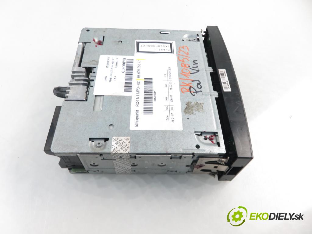 CITROEN C4 I (LC_) HB 2007 80,00 1.6 HDi 109 - 9HZ (DV6TED4) 1560,00 RADIO CD 9662925877
