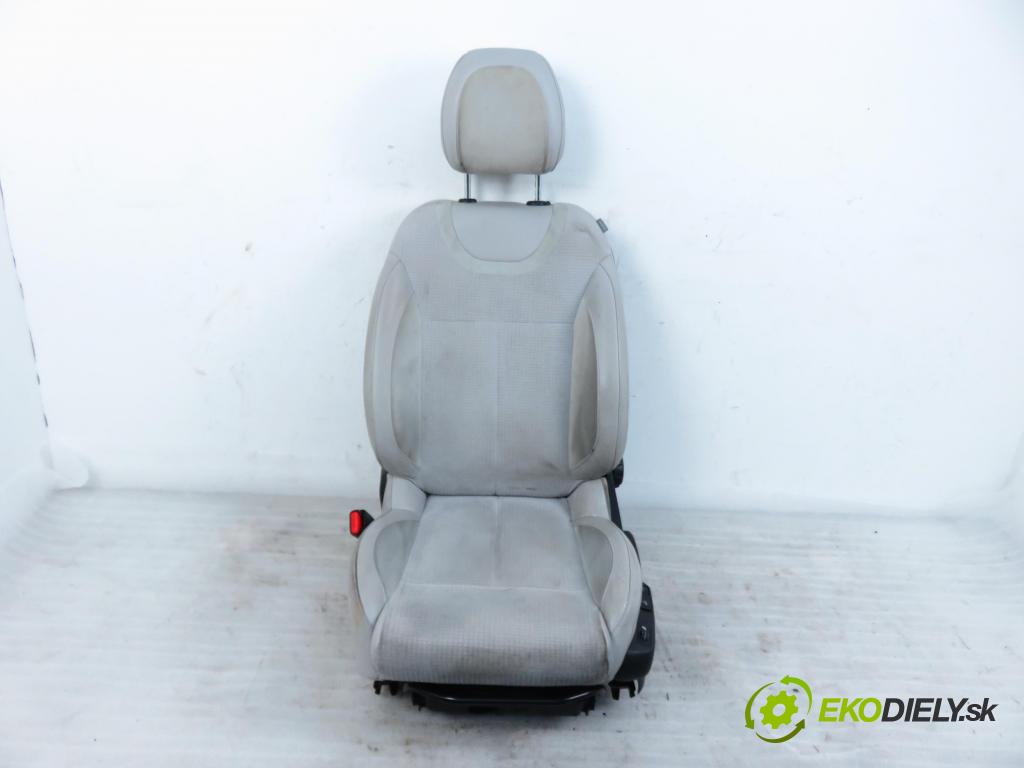 CITROEN C4 II (B7) HB 2014 115,00 1.6 THP 155 - 5FV (EP6CDT) 1598,00 Sedadlá, sedačky