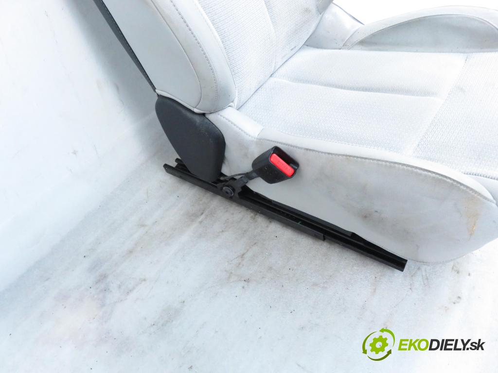 CITROEN C4 II (B7) HB 2014 115,00 1.6 THP 155 - 5FV (EP6CDT) 1598,00 Sedadlá, sedačky