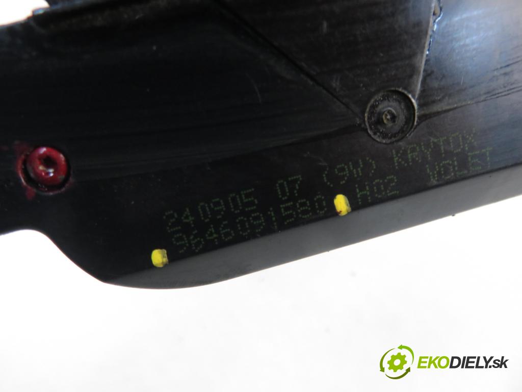 PEUGEOT 807 (EB_) MINIVAN 2006 94,00 2.2 HDi - 4HW (DW12TED4) 2179,00 zámok dveří kufr EL. 9646091580