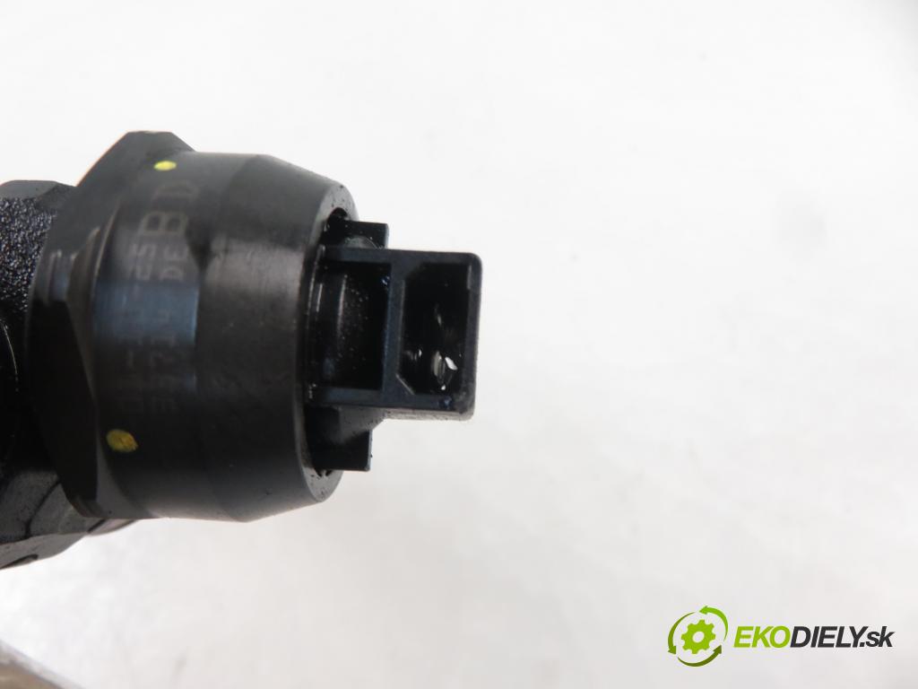 SEAT ALHAMBRA (7V8, 7V9) MINIVAN 2002 85,00 1.9 TDI PD 115 - AUY 1896,00 Vstrekovač 038130073AK ; 0414720038 (Vstrekovače)