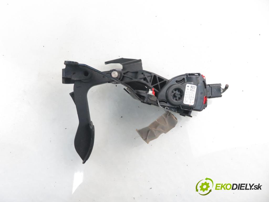 FIAT ULYSSE (179_) MINIVAN 2007 100,00 2.0 D Multijet - RHR 1997,00 Potenciometer plynového pedálu 1400838880 ; 6pv00908308 (Pedále)