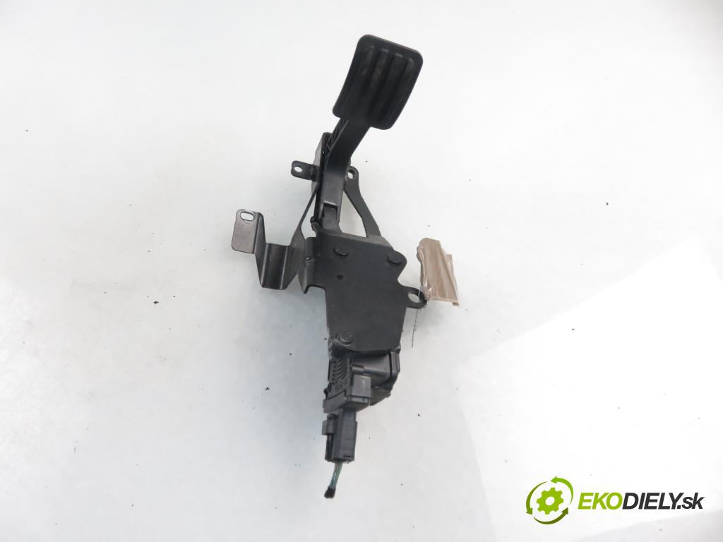 FIAT ULYSSE (179_) MINIVAN 2007 100,00 2.0 D Multijet - RHR 1997,00 Potenciometer plynového pedálu 1400838880 ; 6pv00908308 (Pedále)