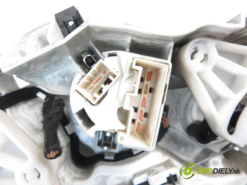 FIAT PANDA (169_) HB 2010 40,00 1.1 54 - 187 A1.000 1108,00 Panel kúrenia KLIMATIZACE: 5H0140100