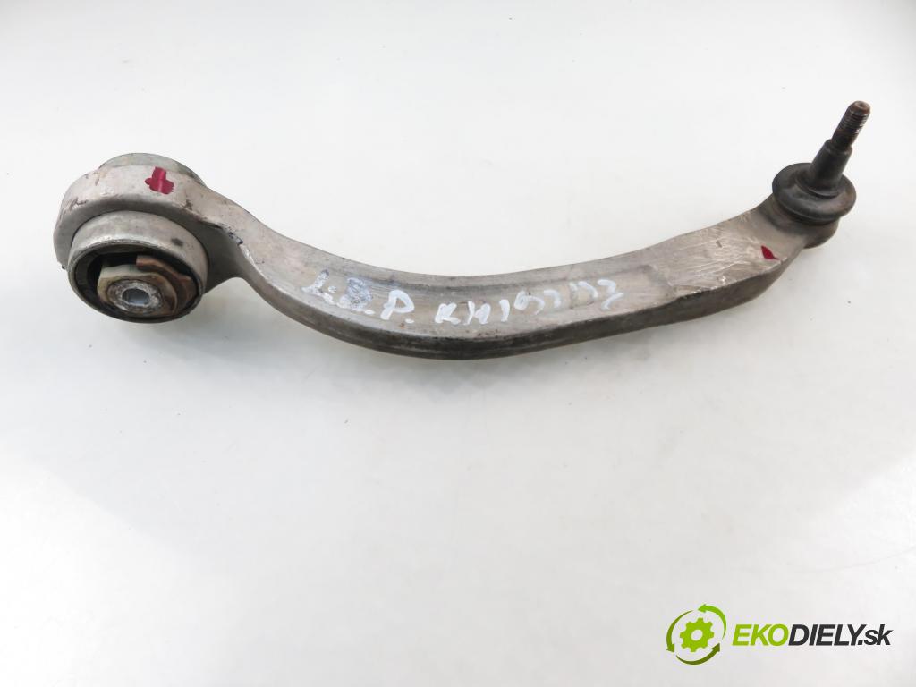 AUDI A4 Avant (8D5, B5) KOMBI 2001 85,00 1.9 TDI - AJM 1896,00 rameno dolní levý zadní část