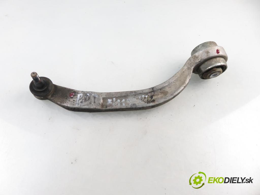AUDI A4 Avant (8D5, B5) KOMBI 2001 85,00 1.9 TDI - AJM 1896,00 rameno dolní pravý zadní část