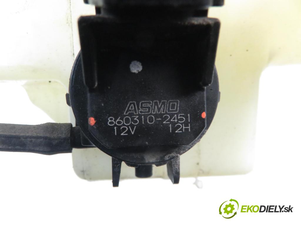 MAZDA 5 (CR19) MINIVAN 2007 81,00 2.0 CD - RF7J 1998,00 nádržka ostřikovačů 860142721 ; 8603102451 (Klika dveří ostatní)