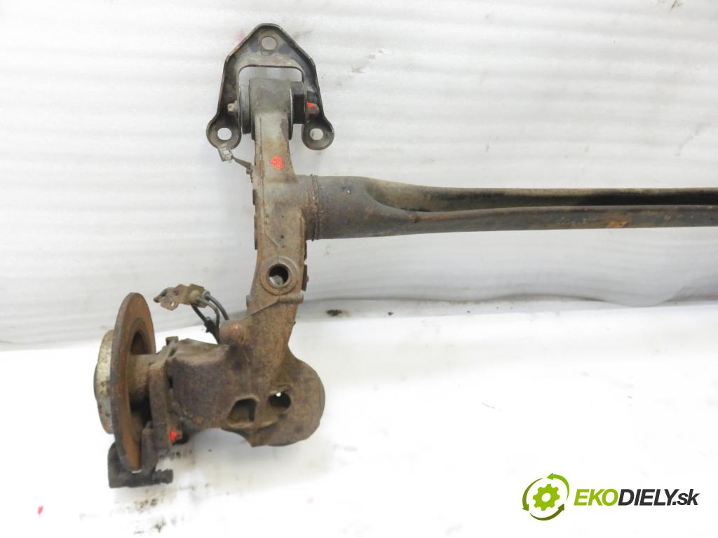 OPEL ZAFIRA B (A05) VAN 2006 88,00 1.9 CDTI 8V 120 - Z 19 DT 1910,00 výztuha zadní část ABS