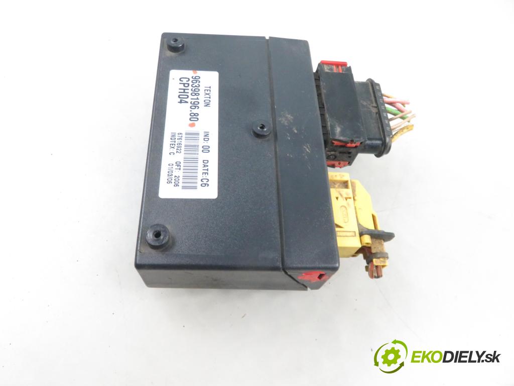 PEUGEOT EXPERT (224) FURGON 2006 69,00 2.0 HDi - RHX (DW10BTED) 1997,00 MODUL komfortu 9639819680