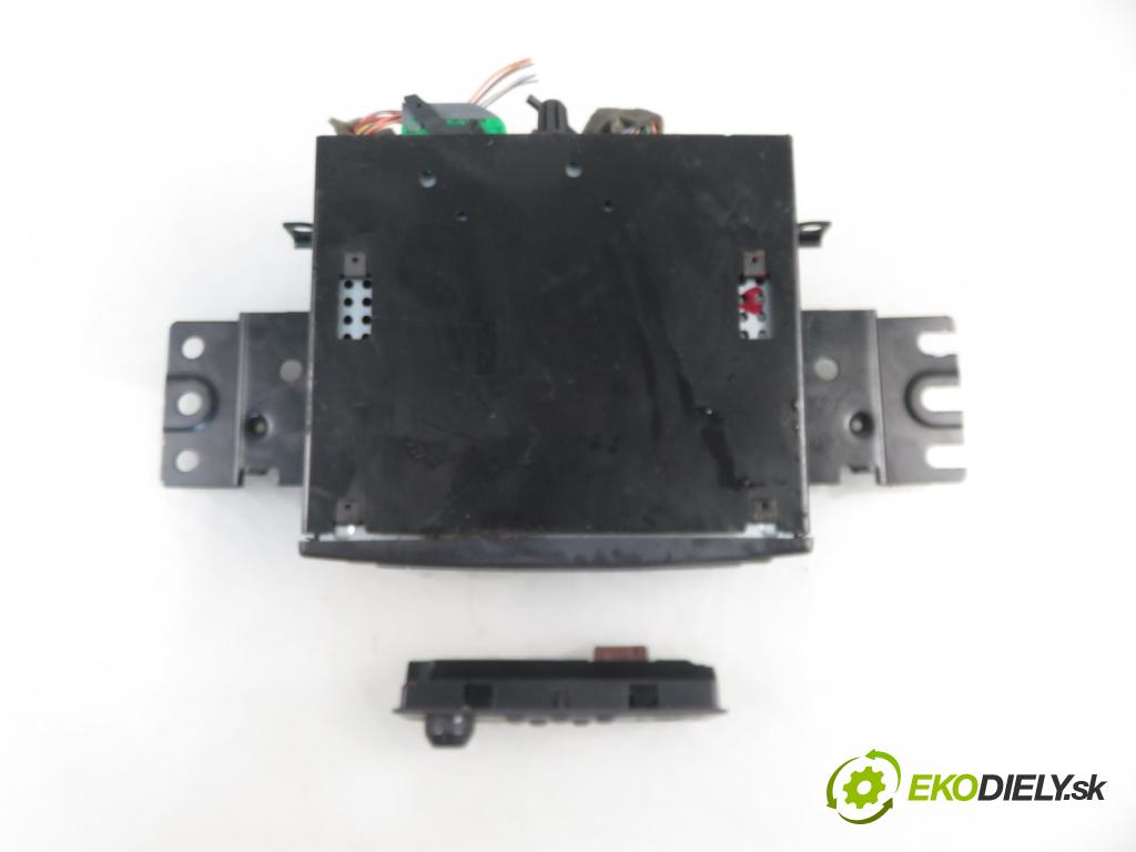 RENAULT SCENIC II (JM0/1_) VAN 2004 88,00 1.9 dCi 120 - F9Q 812 1870,00 čítač navigácie  (Ostatné)