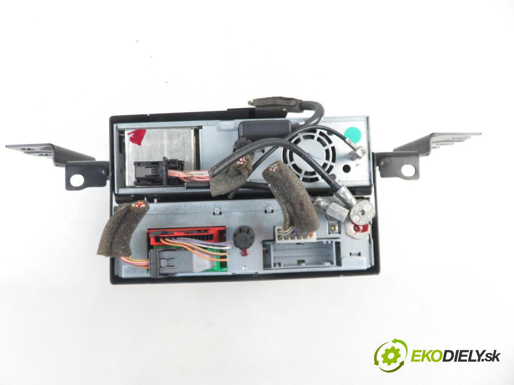 RENAULT SCENIC II (JM0/1_) VAN 2004 88,00 1.9 dCi 120 - F9Q 812 1870,00 čítač navigácie  (Ostatné)