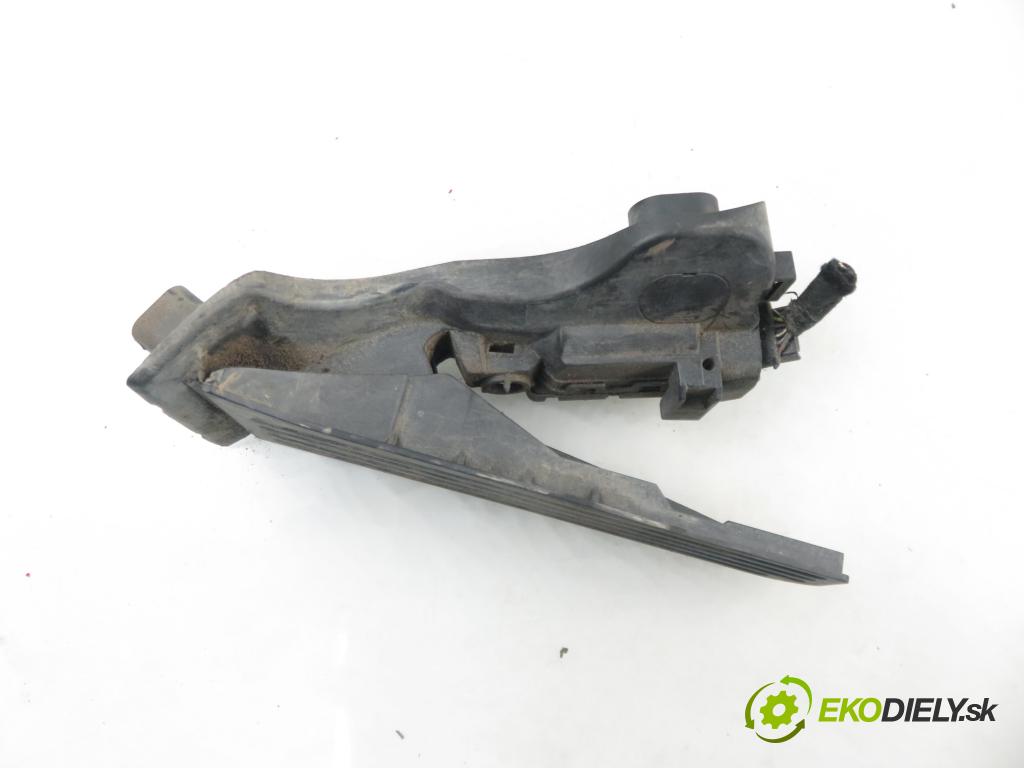 AUDI A3 (8P1) HB 2005 110,00 2.0 FSI 150 - AXW 1984,00 Potenciometer plynového pedálu 1K1721503F (Pedále)