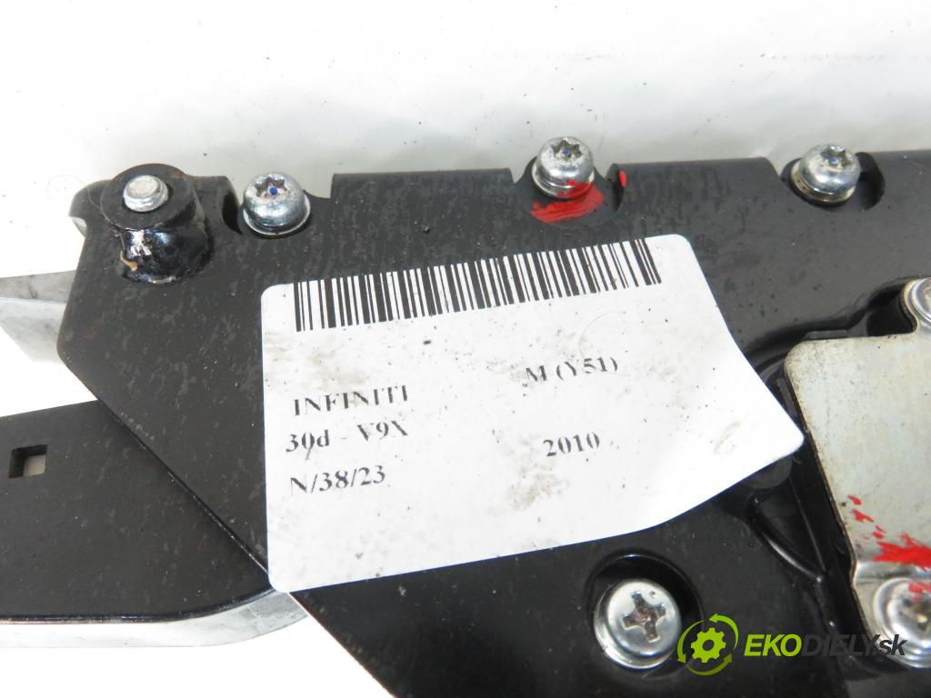 INFINITI M (Y51) SEDAN 2010 175,00 3.0d V6 238 - V9X 2993,00 Potenciometer plynového pedálu 240461MA0A (Pedále)