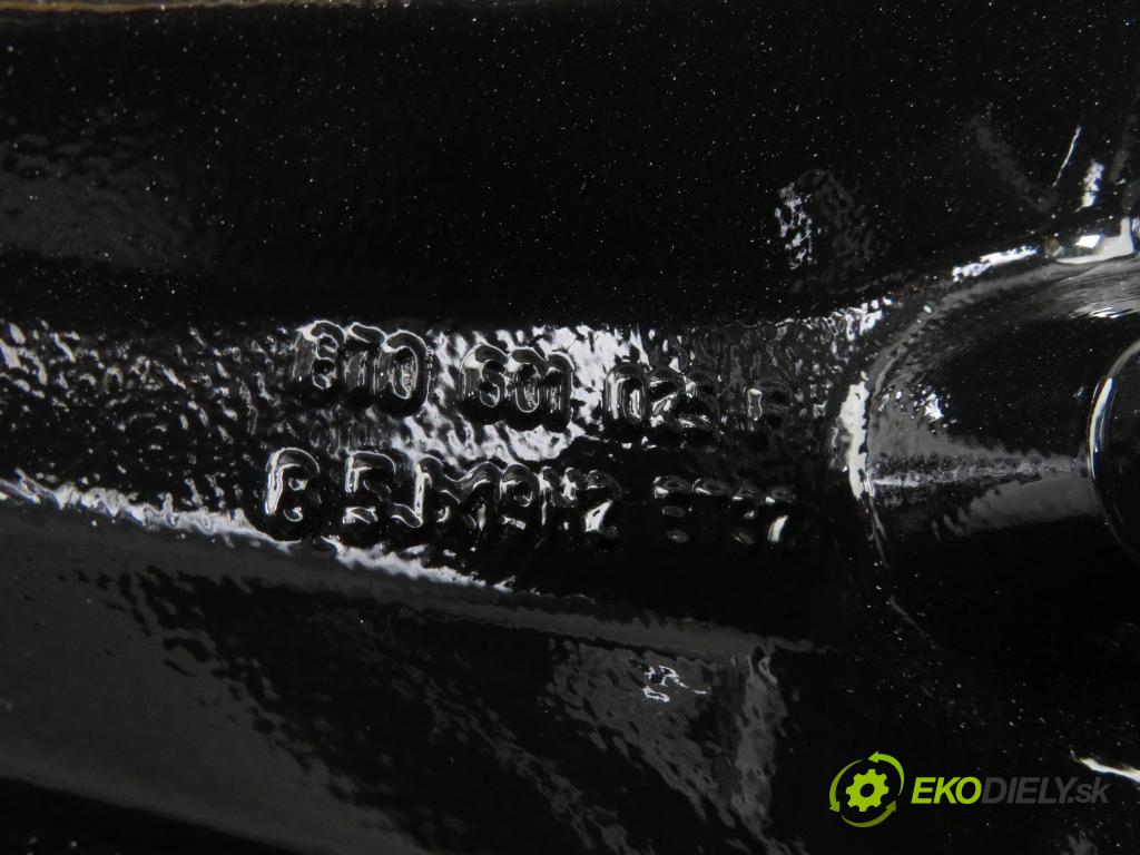 AUDI   0    disky / disk 8T0601025F
