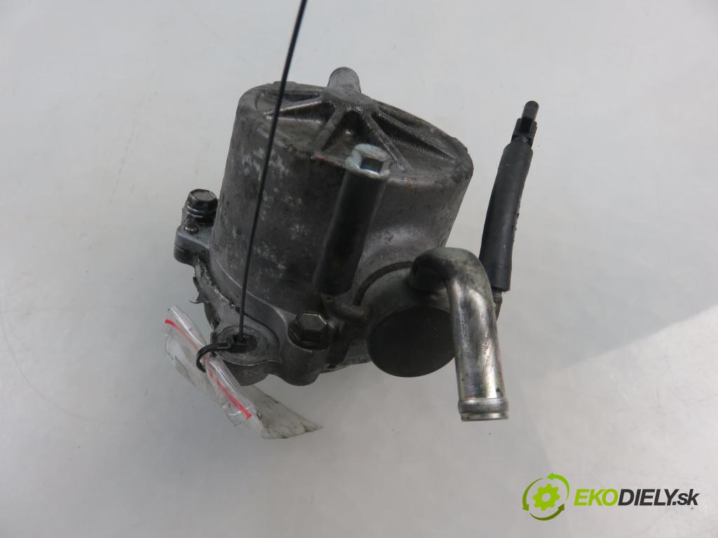 MAZDA PREMACY (CP) MINIVAN 2005 74,00 2.0 TD 101 - RF4F 1998,00 pumpa vakuová RF4F18G00 ; X2T58171A