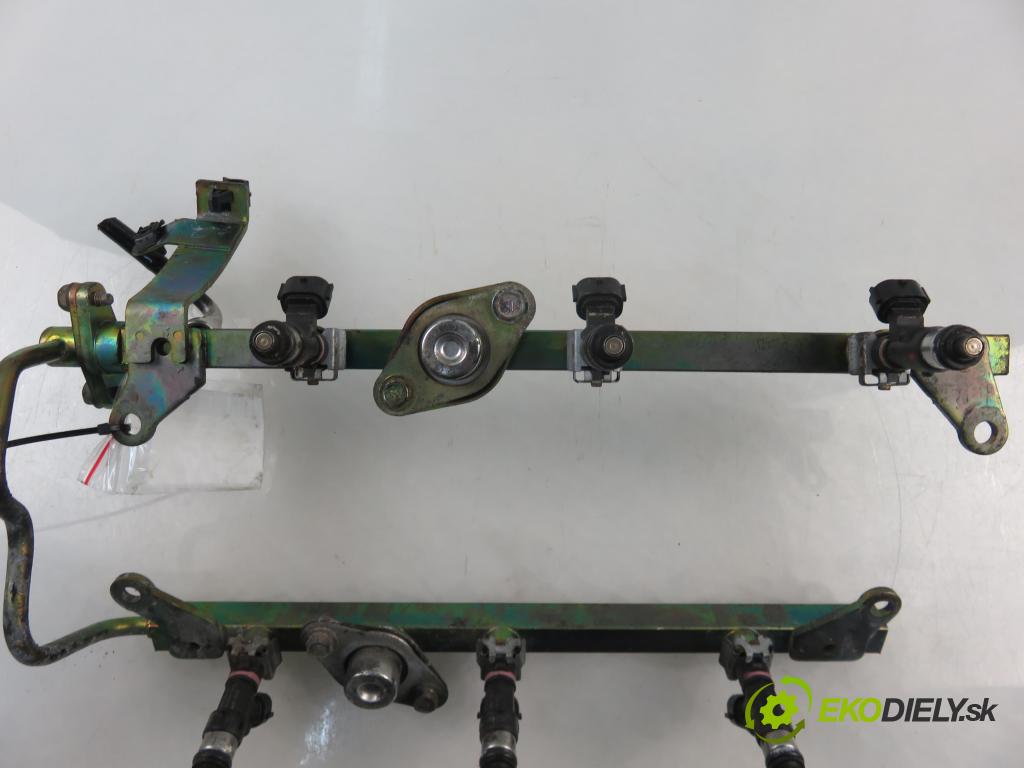 NISSAN PATHFINDER III (R51) SUV 2005 198,00 4.0 4WD 269 - VQ40DE 3954,00 Lišta vstrekovacia 0280158007 (Vstrekovacie lišty)