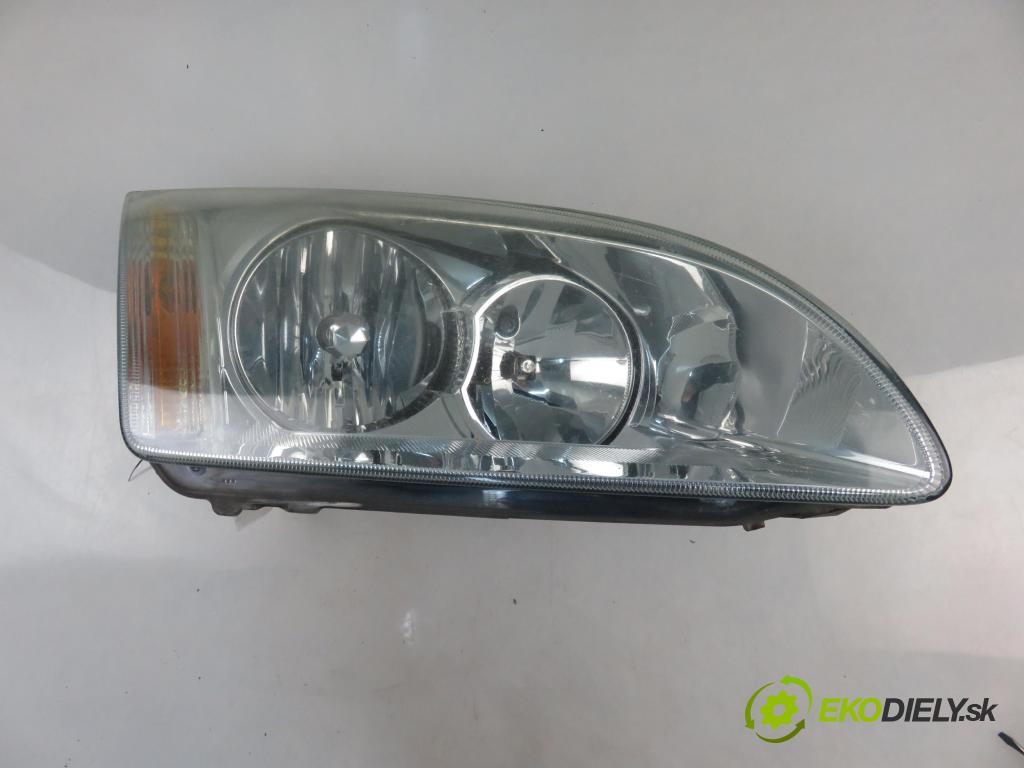 FORD FOCUS II Turnier (DA_, FFS, DS) KOMBI 2007 66,00 1.6 TDCI 90 1560,00 Svetlo PP 4M5113W029AE