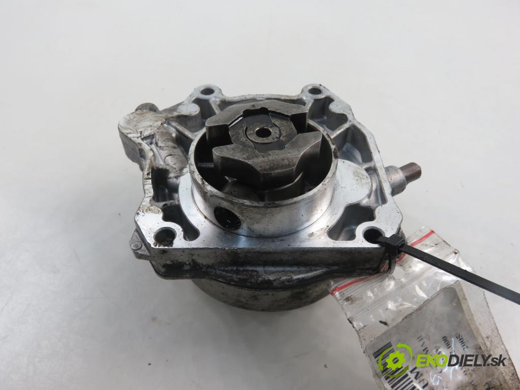 FIAT CROMA (194_) KOMBI 2005 110,00 1.9 D Multijet 150 - 939 A2.000 1910,00 pumpa vakuová