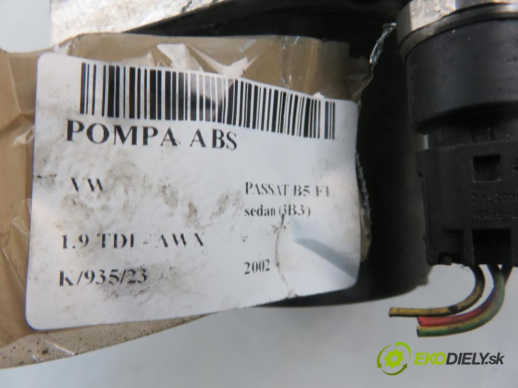 VW PASSAT B5.5 (3B3) SEDAN 2002 96,00 1.9 TDI - AWX 1896,00 Pumpa ABS 0265950055 ; 4B0614517G (Pumpy ABS)