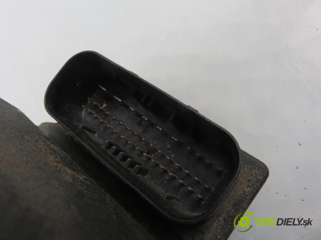 VW PASSAT B5.5 (3B3) SEDAN 2002 96,00 1.9 TDI - AWX 1896,00 Pumpa ABS 0265950055 ; 4B0614517G (Pumpy ABS)