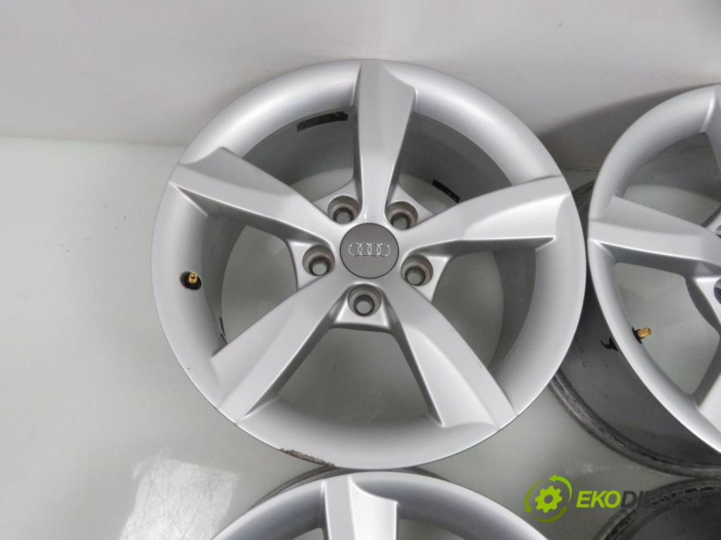 AUDI 0 disky / disk 4G0071496
