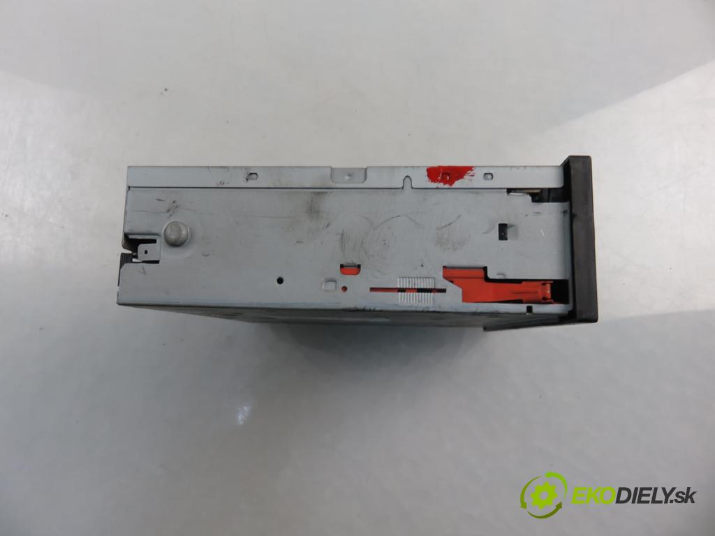 AUDI A6 Avant (4F5, C6) KOMBI 2005 132,00 2.7 TDI - BPP 2698,00 čítač navigácie 4E0910887L ; 4E0919887C (Ostatné)