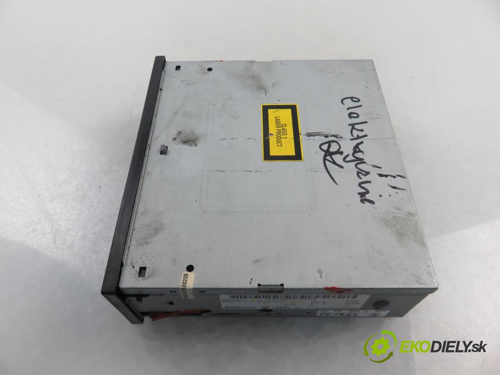 AUDI A6 Avant (4F5, C6) KOMBI 2005 132,00 2.7 TDI - BPP 2698,00 čítač navigácie 4E0910887L ; 4E0919887C (Ostatné)