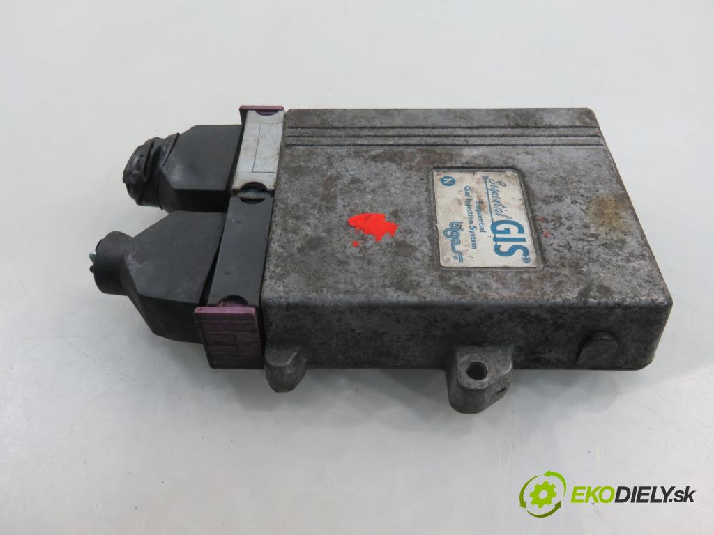 SKODA FABIA I SEDAN (6Y3) SEDAN 2004 47,00 1.2 - AZQ 1198,00 řídící jednotka LPG 67R010157