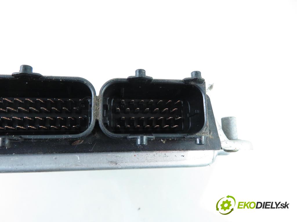 SEAT AROSA (6H) HB 2002 37,00 1 - AUC 999,00 Riadiaca jednotka Motor 030906032DR ; 0261207624