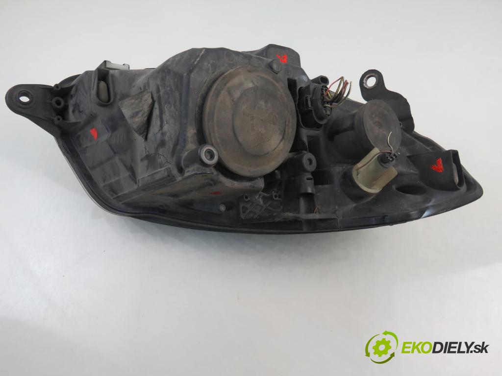 SKODA ROOMSTER Praktik (5J) FURGON 2007 59,00 1.4 TDI - BNV 1422,00 Svetlo LP 