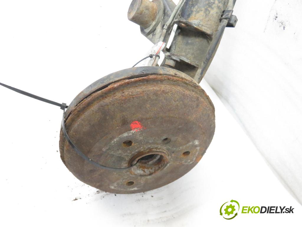 SMART CITY-COUPE (450) HB 1999 33,00 0.6 (S1CLB1, 450.331, 450.336) - M 160 E6AL B04 599,00 výztuha zadní část ABS