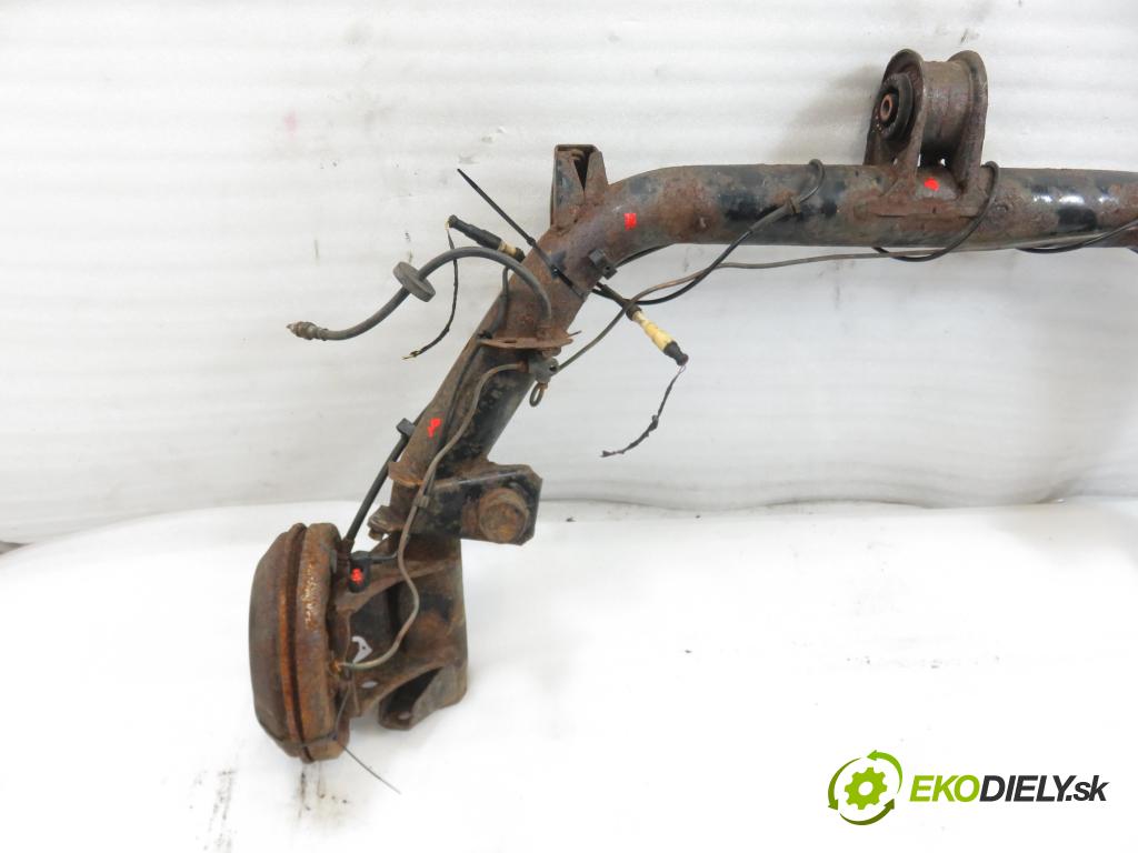 SMART CITY-COUPE (450) HB 1999 33,00 0.6 (S1CLB1, 450.331, 450.336) - M 160 E6AL B04 599,00 výztuha zadní část ABS