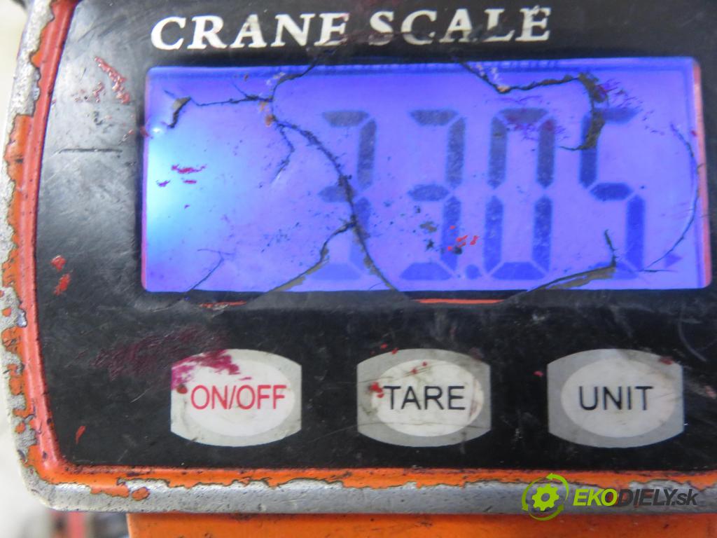 SMART CITY-COUPE (450) HB 1999 33,00 0.6 (S1CLB1, 450.331, 450.336) - M 160 E6AL B04 599,00 výztuha zadní část ABS