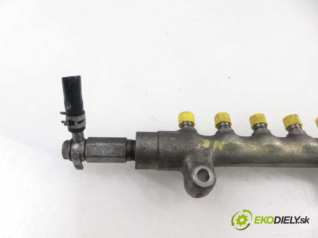 SUBARU IMPREZA liftback (GR, GH, G3) HB 2010 110,00 2.0 D AWD - EE20Z 1998,00 Lišta vstrekovacia  (Vstrekovacie lišty)