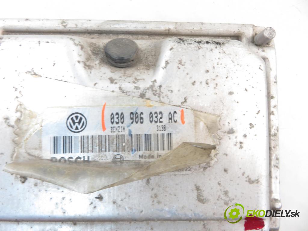 VW POLO (6N2) HB 1999 44,00 1.4 MPI 60 - AUD 1390,00 Riadiaca jednotka Motor 030906032AC ; 0261206549