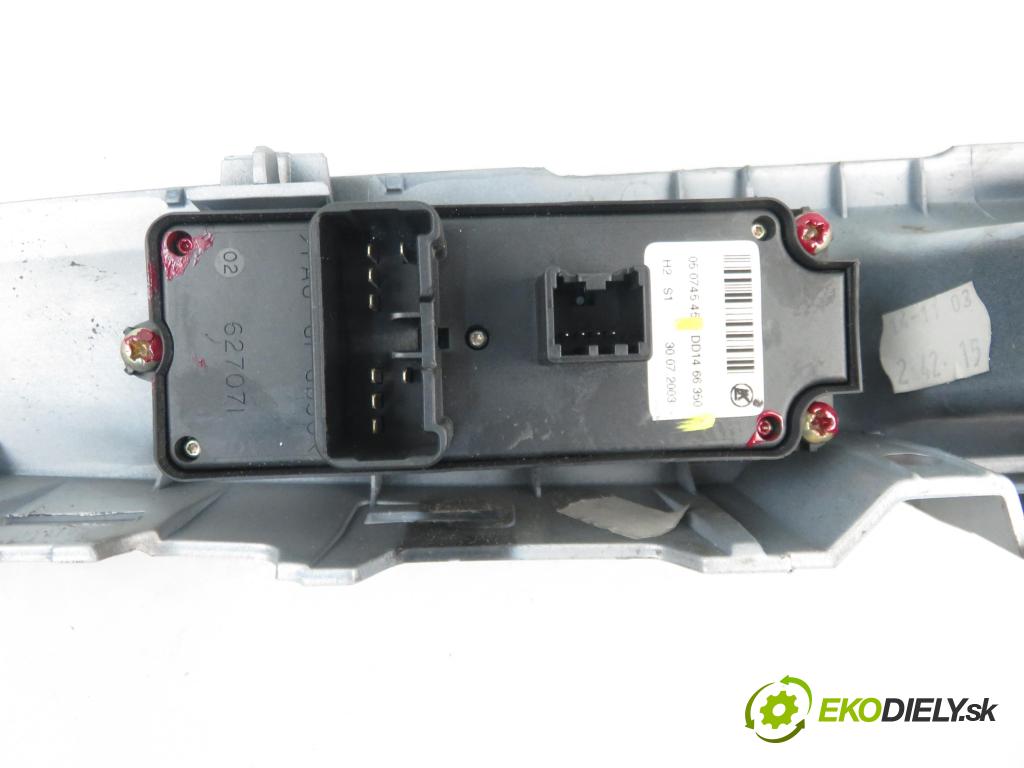 MAZDA 2 (DY) HB 2003 50,00 1.4 CD - F6JB 1399,00 Panel ovládania okien DD1466350
