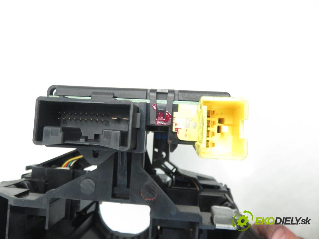 VW GOLF V (1K1) HB 2004 77,00 1.9 TDI PD 105 - BKC 1896,00 páčka/prepínač 1K0953503E ; 1K0953549