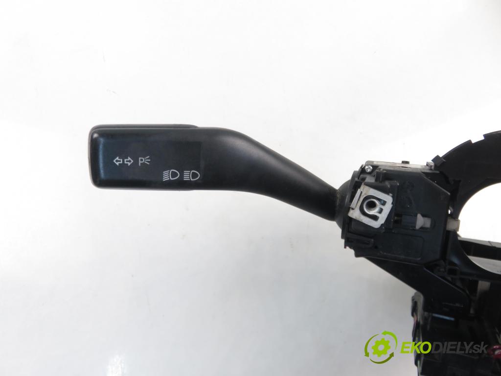 VW GOLF V (1K1) HB 2004 77,00 1.9 TDI PD 105 - BKC 1896,00 páčka/prepínač 1K0953503E ; 1K0953549