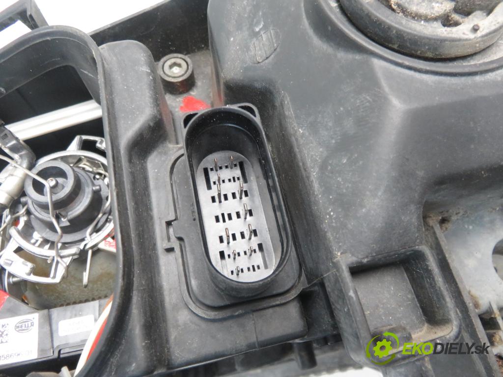 AUDI A6 (4F2, C6) SEDAN 2004 165,00 3.0 TDI quattro - BMK 2967,00 Svetlo PP 