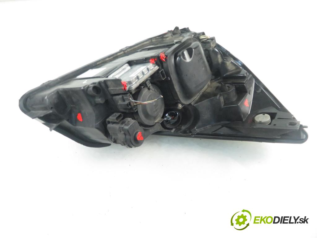 RENAULT ESPACE IV (JK0/1_) MINIVAN 2004 85,00 1.9 dCi 116 - F9Q 820 1870,00 Svetlo LP 8200394706