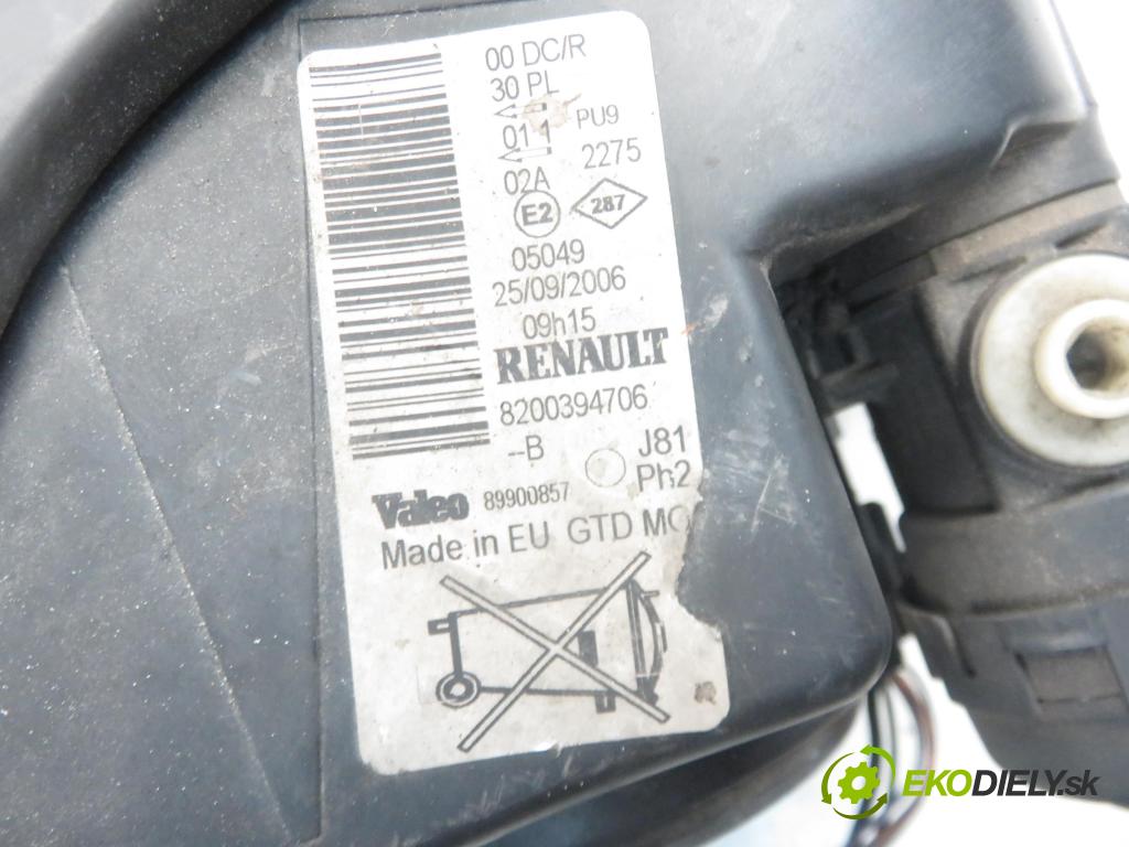 RENAULT ESPACE IV (JK0/1_) MINIVAN 2004 85,00 1.9 dCi 116 - F9Q 820 1870,00 Svetlo LP 8200394706