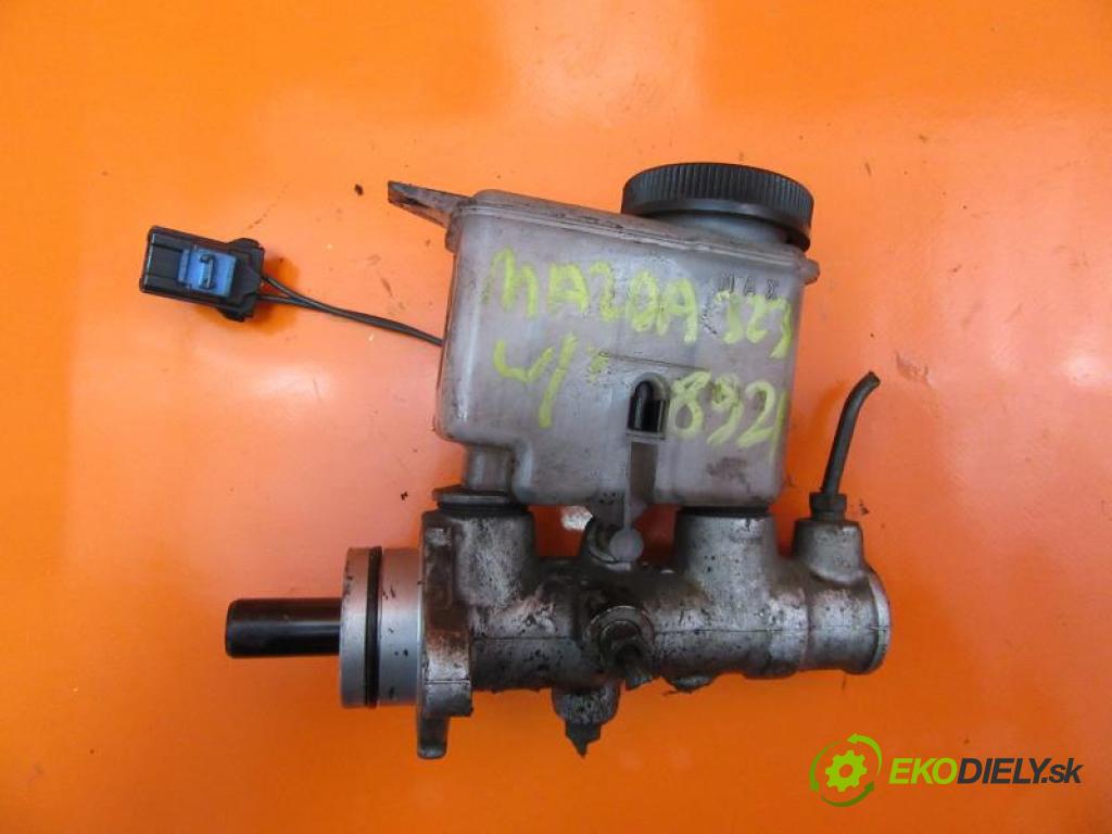 MAZDA 323 P V (BA) 1.3 16V B3 (16V) manual 5 - stupňová 54 kW 73 km  pumpa brzdová  (Pumpy brzdové)