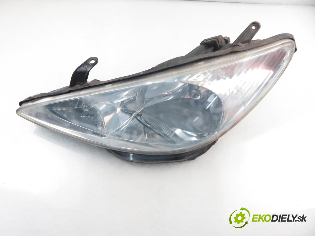 TOYOTA PREVIA (_R3_) MINIVAN 2002 85,00 2.0 D-4D 116 - 1CD-FTV 1995,00 Svetlo LP