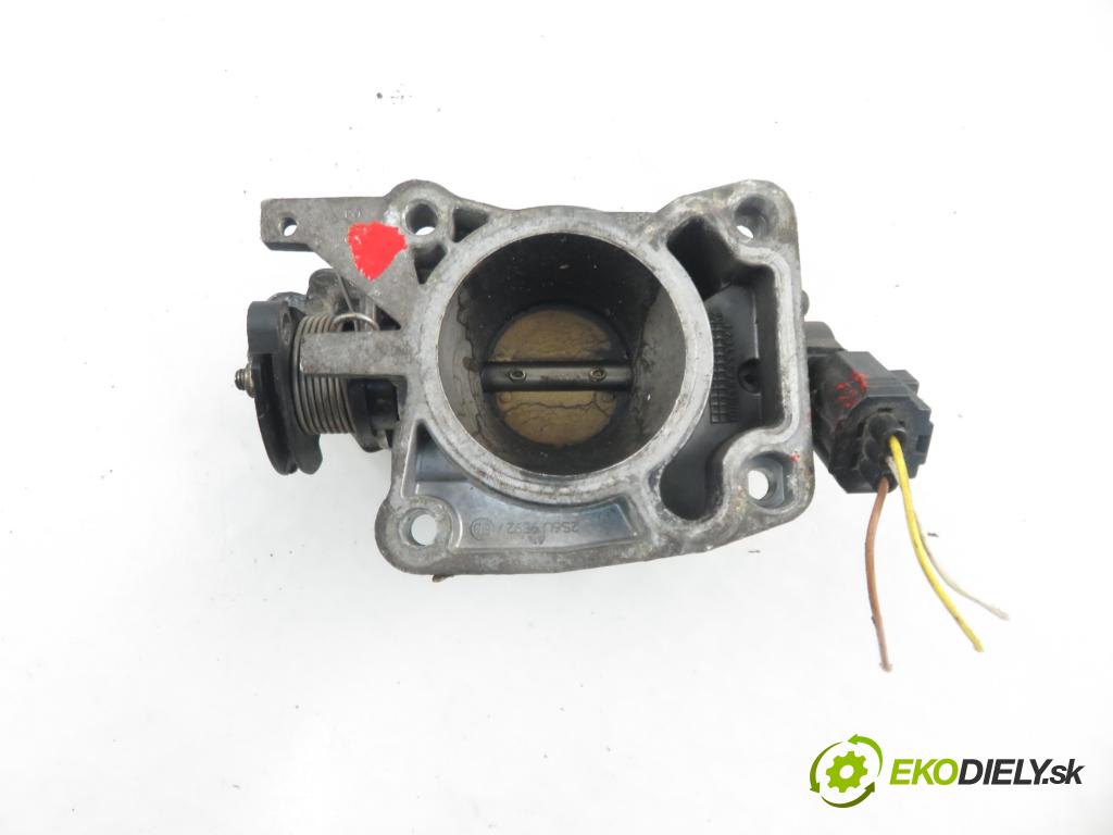 FORD KA (RB_) HB 1998 51,00 1.3 i Duratec 8V 70 - A9B 1299,00 Škrtiaca klapka 3S5U9E926BA (Škrtiace klapky)