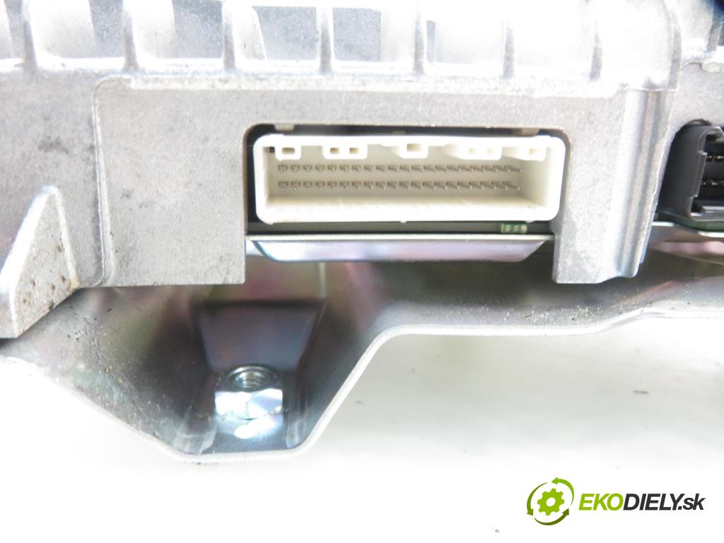 INFINITI M (Y51) SEDAN 2010 175,00 3.0d V6 238 - V9X 2993,00 Zosilňovač 280601MA1C (Zosilňovače)